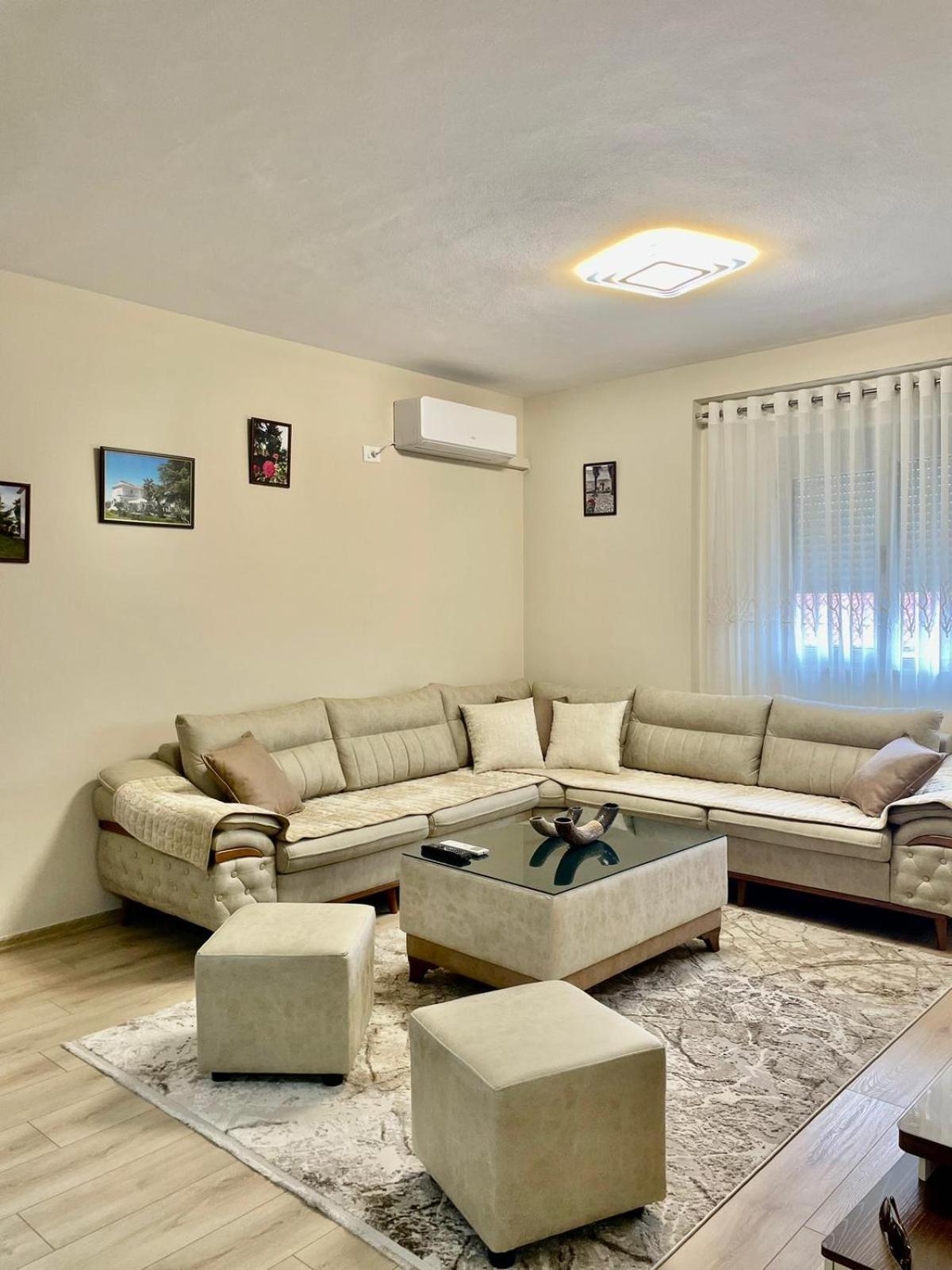 Adra'S Apartment Shkodër 外观 照片